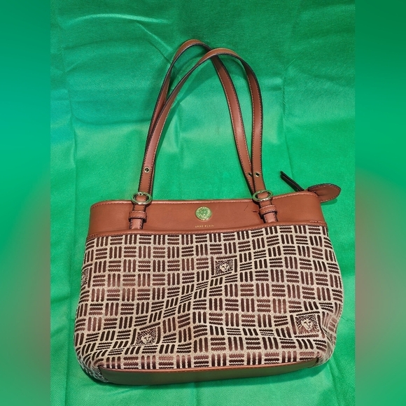 2 FOR $50 Ann Klein purse - Picture 2 of 8